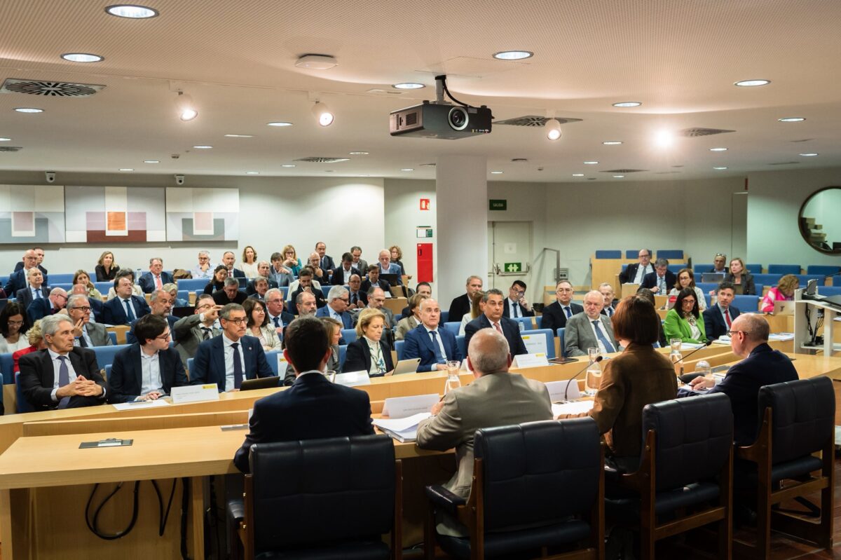 Lee más sobre el artículo La CCS participa en el encuentro con la Ministra de Universidades y rectores sobre el nuevo decreto