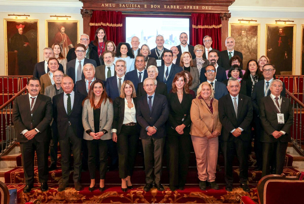 Lee más sobre el artículo Los Consejos Sociales reclaman más colaboración universidad-empresa y una gobernanza que impulse la transferencia de conocimiento